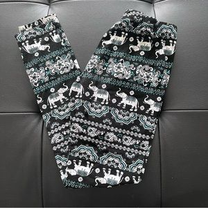 Elephant leggings